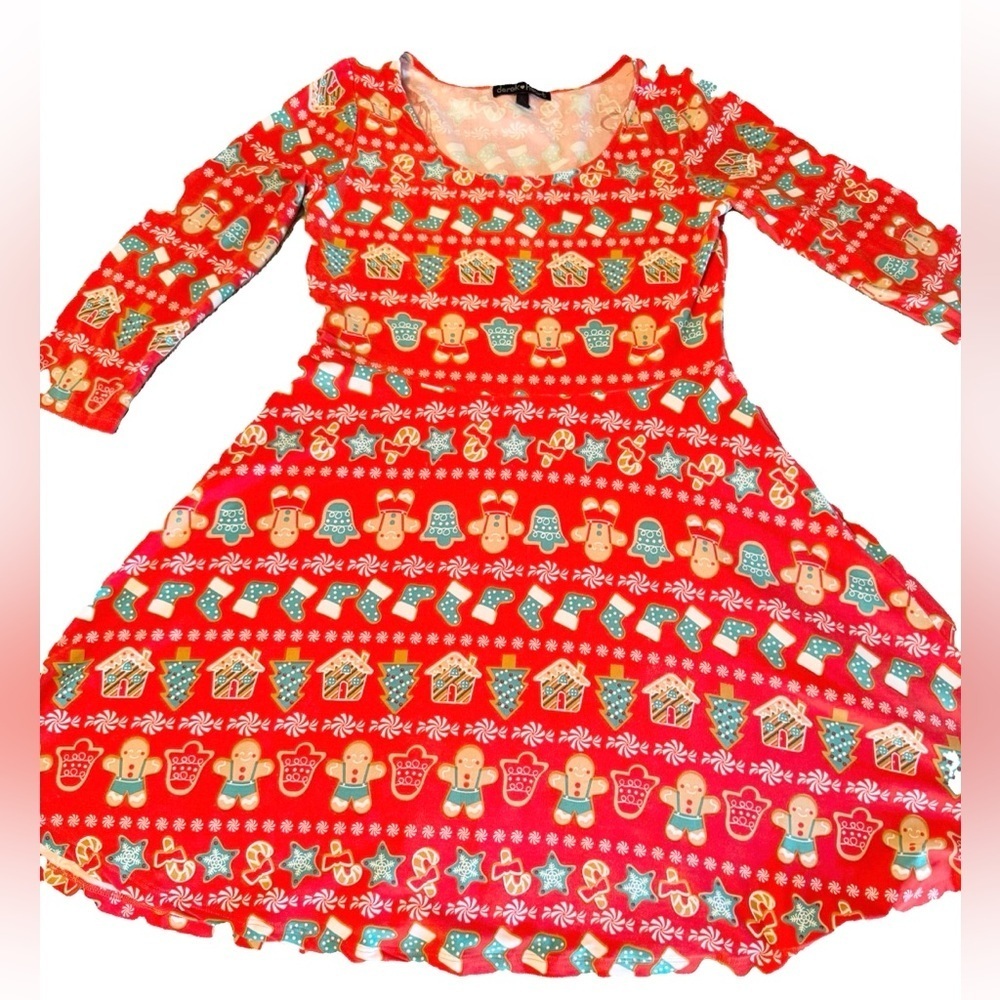 Derek ❤️ Heart Festive Red and Green Holiday Dress